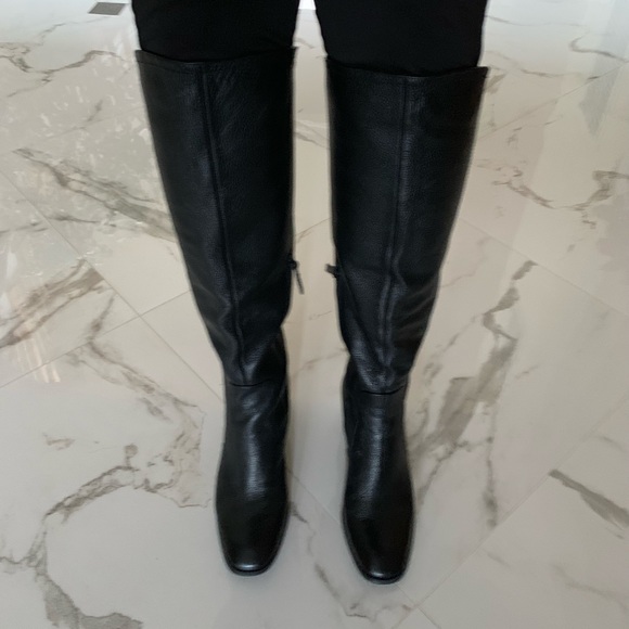 Pour la Victoire Felicia Pebbled Boots - Picture 3 of 8